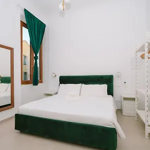 Guest house Opera House